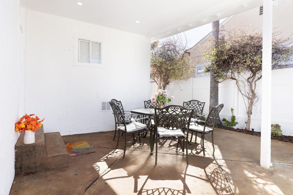 Bed & Breakfast Universal Encino